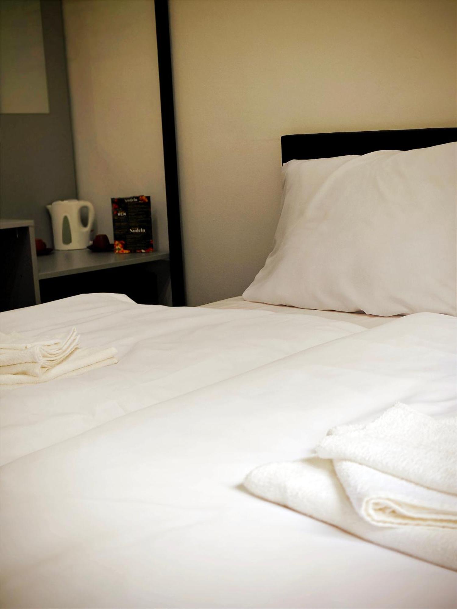 Jakz Hotel 黑尔滕 外观 照片